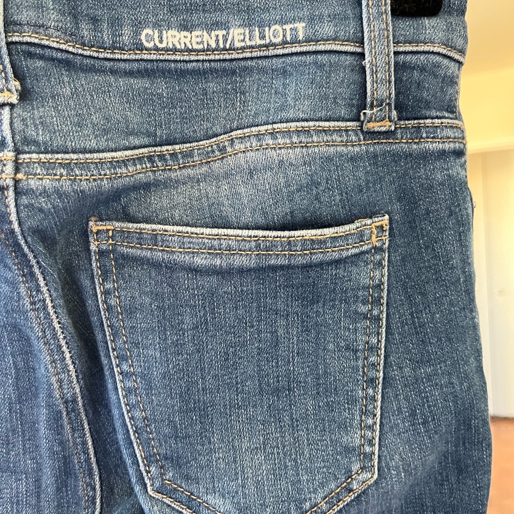 Current/Elliot Ripped jeans - Picture 7 of 8